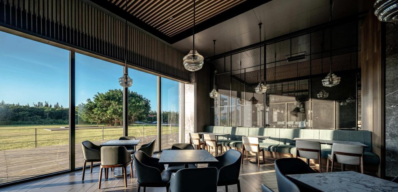 Lakeshore Hotel Hualien Taroko Shunan Exteriér fotografie The interior of the restaurant