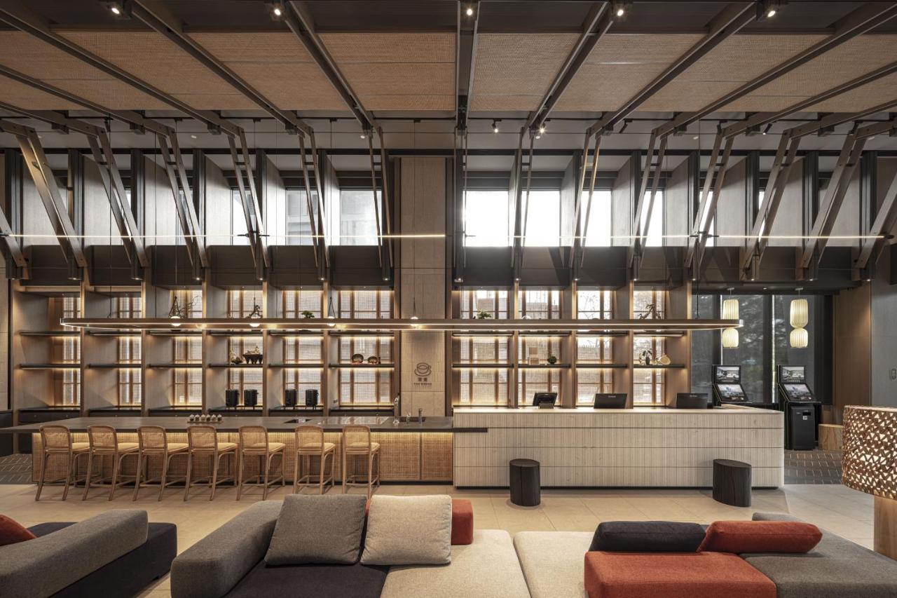 Lakeshore Hotel Hualien Taroko Shunan Exteriér fotografie The interior of the R&D building