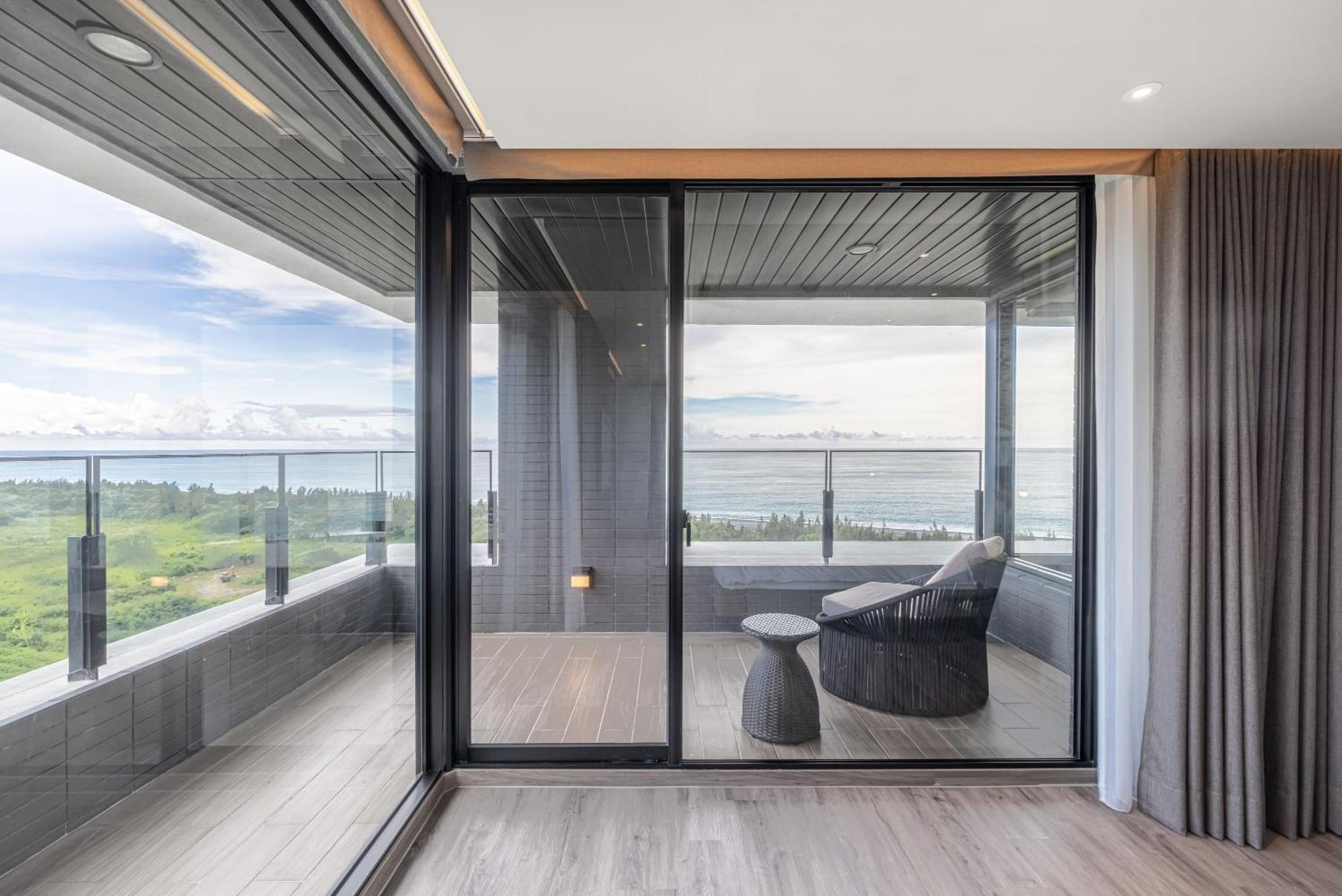 Lakeshore Hotel Hualien Taroko Shunan Pokoj fotografie A sliding door